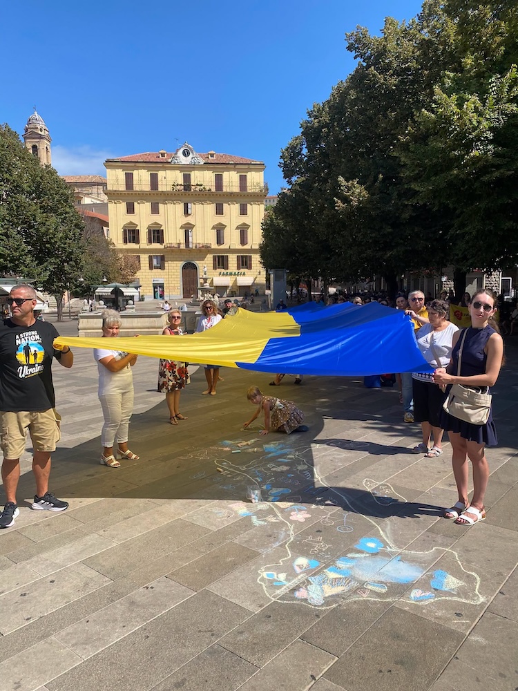 Bandiera ucraina ad Ancona